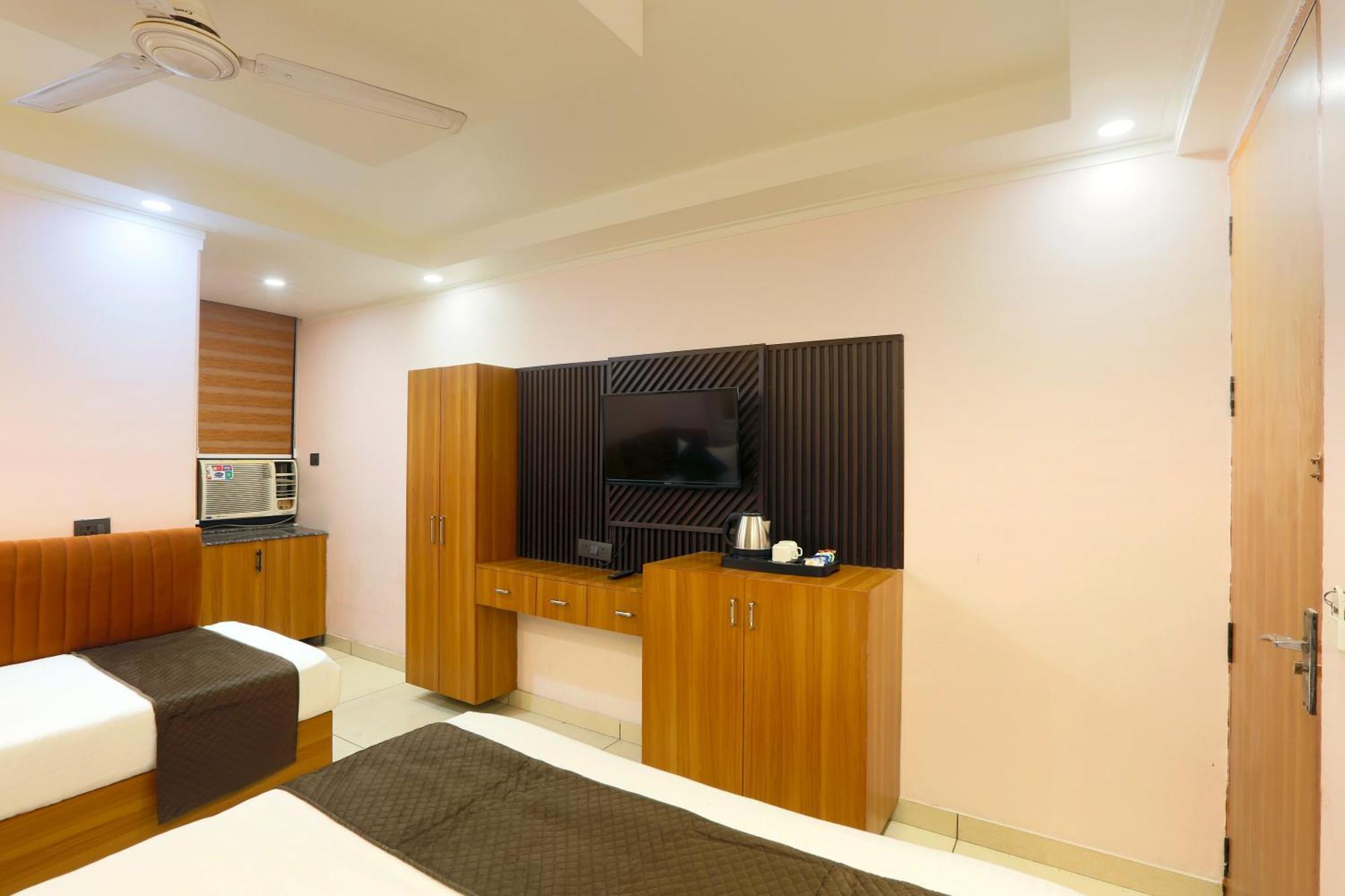 Hotel Aerostay Residency Igi Airport Delhi Neu-Delhi Exterior foto