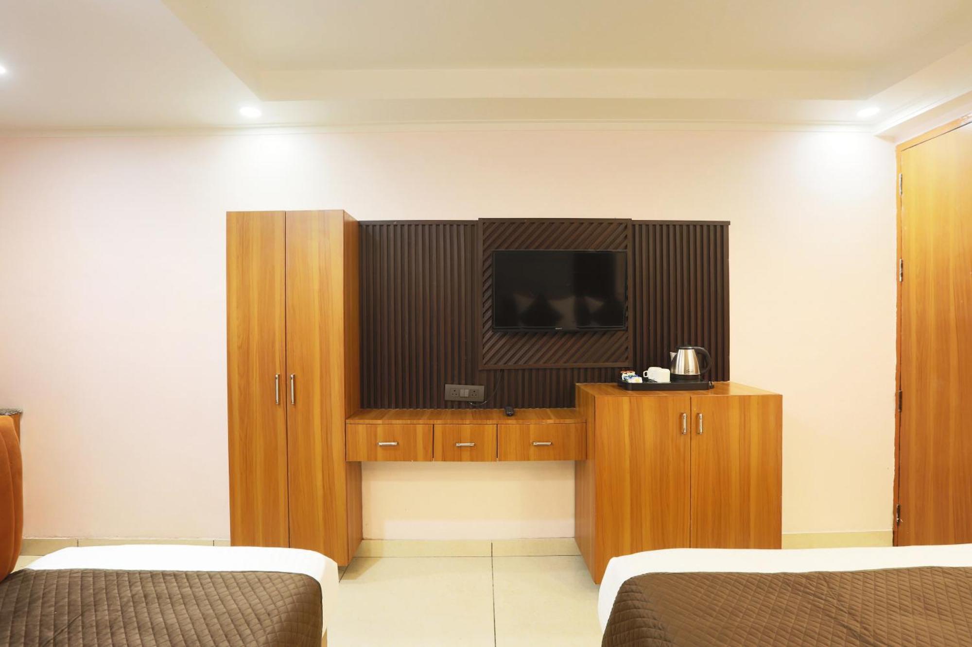 Hotel Aerostay Residency Igi Airport Delhi Neu-Delhi Exterior foto