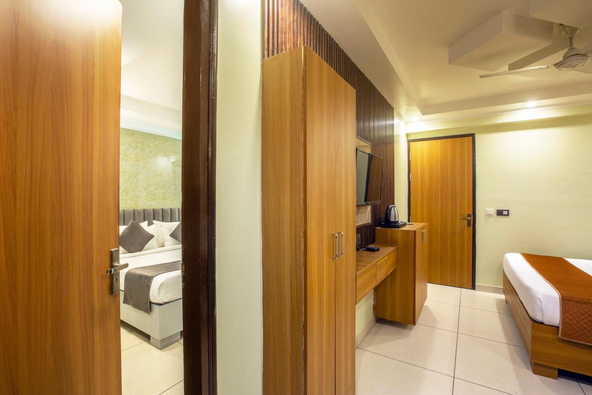 Hotel Aerostay Residency Igi Airport Delhi Neu-Delhi Exterior foto